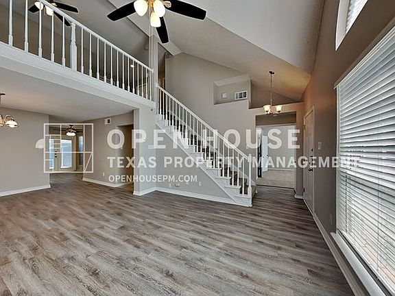 4th image of 10008 Burgundy Dr