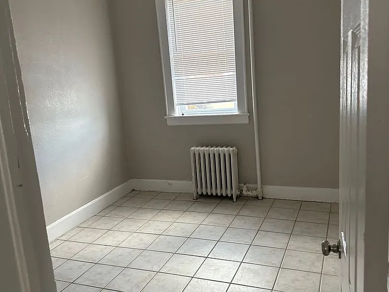 205 Palisade Ave — Photo 2