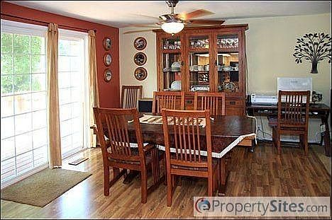 4th image of 937 E Hyland Lake Dr