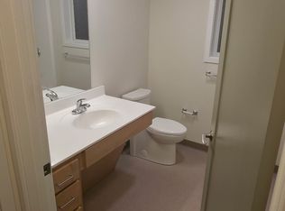 1420 W Kirkwood Ave #201, Bloomington, IN 47404