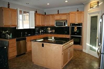 2nd image of 15401 Thistle Ln