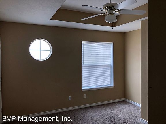 4th image of 301 Nimitz St APT E