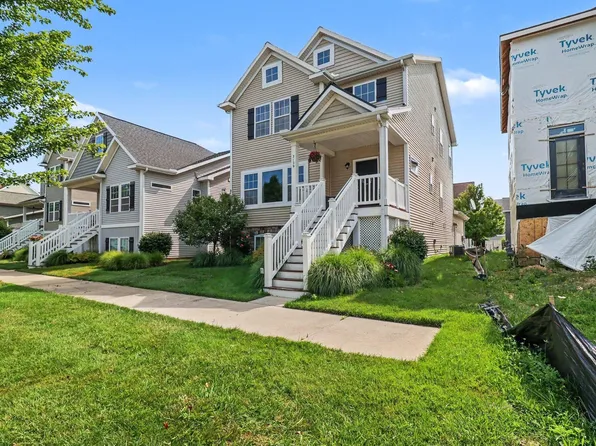 2129 Kensington Park Cir, Holland, MI 49423