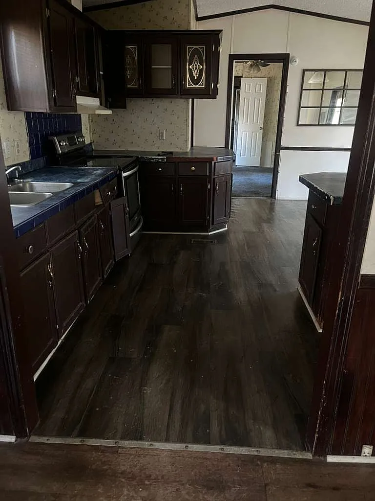 3 bed, 700 sqft, $800 — Photo 3