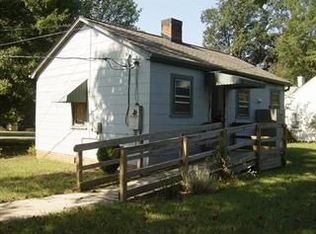 129 26th Ave NE, Hickory, NC 28601