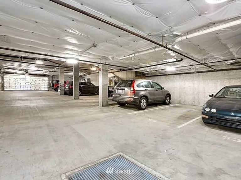 4020 Aurora Ave N #303 — Photo 19