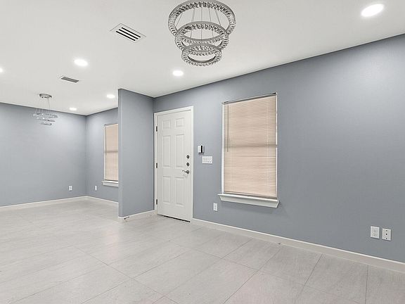 4th image of 1421 W Harrison Ave #4