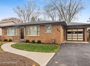 793 Beach Pl, Mundelein, IL 60060