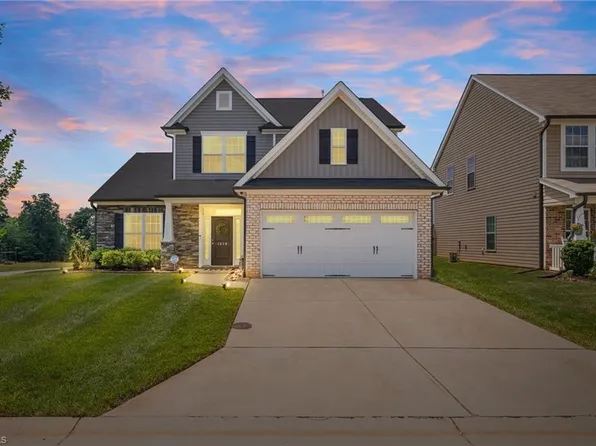 1419 Land Grove Dr, Kernersville, NC 27284