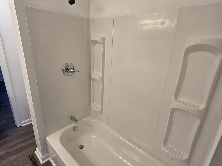 3757 Heathrow Dr — Photo 15