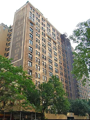 Sold by Sotheby's International Realty | media 16