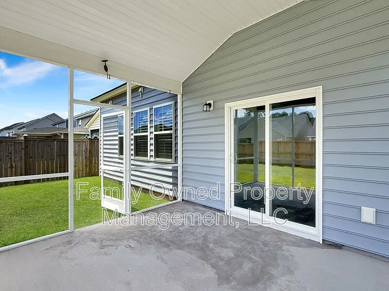 2048 Longhorn Ln — Photo 47