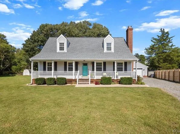 9074 Woods Edge Dr, Quinton, VA 23141