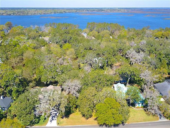 3rd image of 96020 Oyster Bay Dr