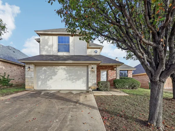 309 Grace Cir, Hurst, TX 76053