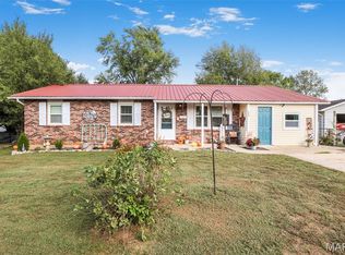 713 Oak St, Fredericktown, MO 63645