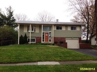 1865 Pierce Rd, Hoffman Estates, IL 60169