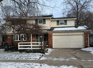 6038 Meadowvale Dr, Toledo, OH 43613