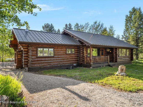 25777 N Yellowstone Trl, Moran, WY 83013
