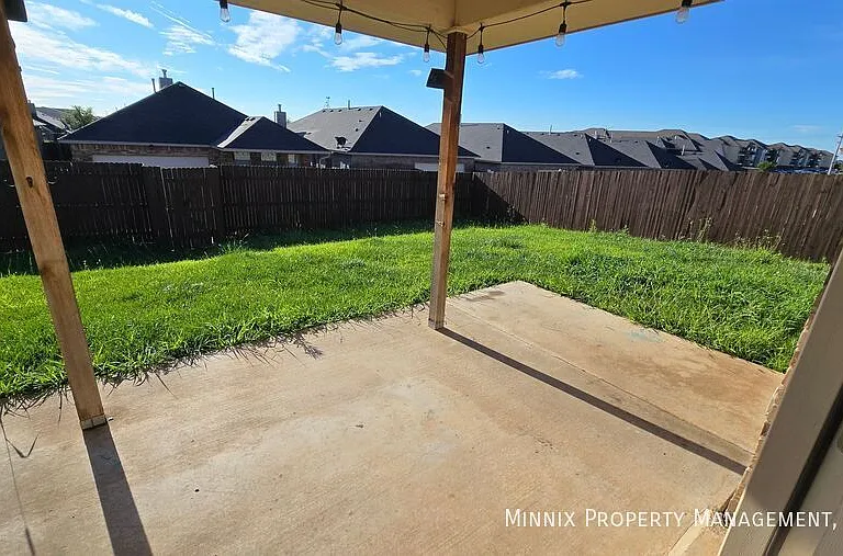 7401 Beeson St — Photo 16