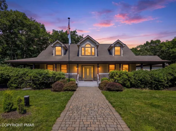 259 Wyndham Dr, Cresco, PA 18326