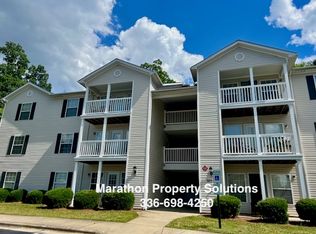 903 Hanahan Ct UNIT 2B, Greensboro, NC 27409