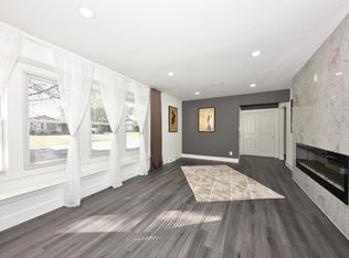 10208 W Terra Ave, Milwaukee, WI 53224