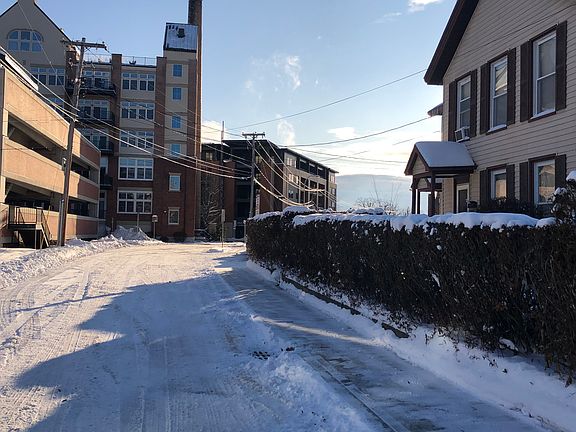 4th image of 16 School St