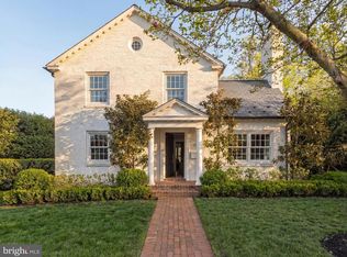 1704 Russell Rd, Alexandria, VA