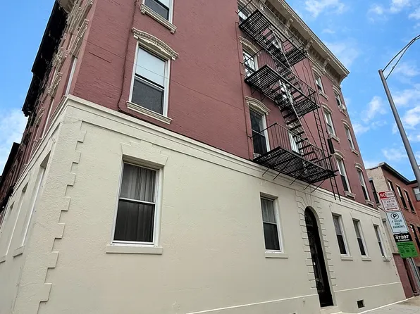 334 Hudson Street image 17 of 17