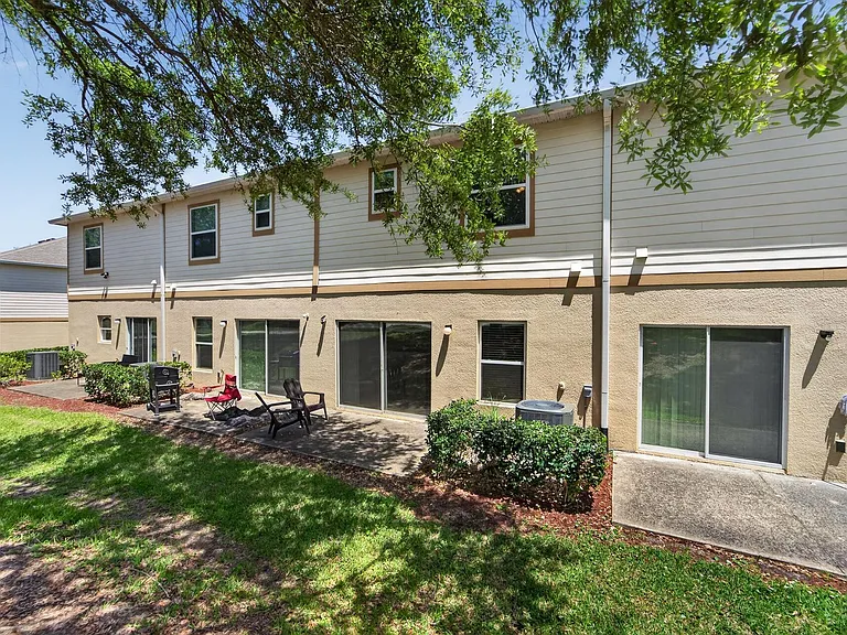 3842 Hampstead Ln — Photo 60