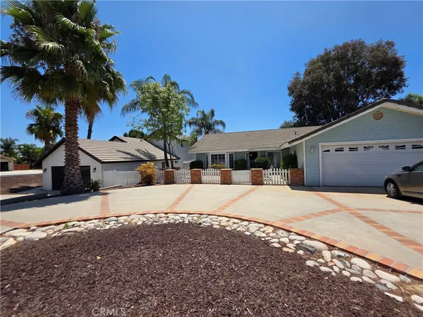 23673 Canyon Lake Dr N, Canyon Lake, CA 92587