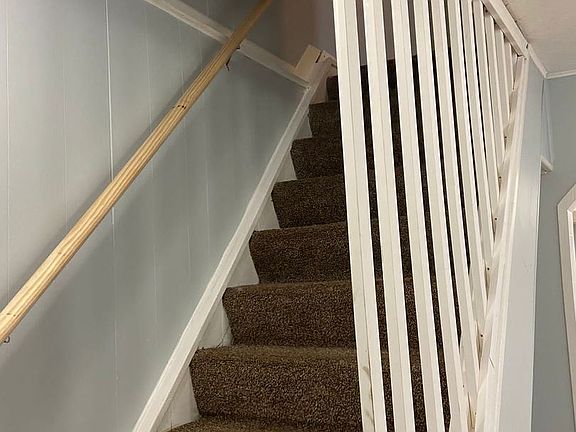 4th image of 6000 Vivian St
