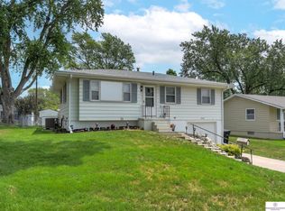 3509 S 121st St, Omaha, NE 68144