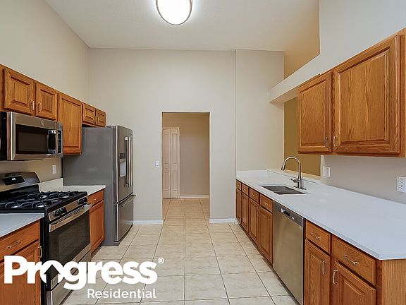 5th image of 1551 Maximilian Dr