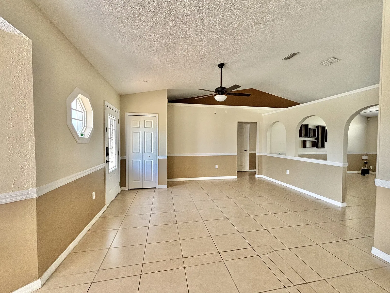 913 Nancy Ct, Kissimmee, FL 34759 - 1 — Photo 4