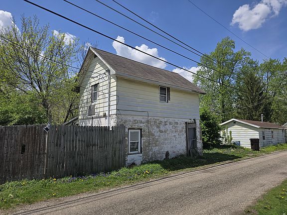 2nd image of 1518 Broadway St