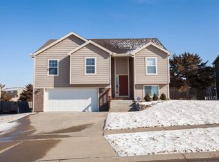 1822 Katie Rose Trl, Junction City, KS 66441