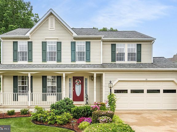 2nd image of 10 Collins Ct