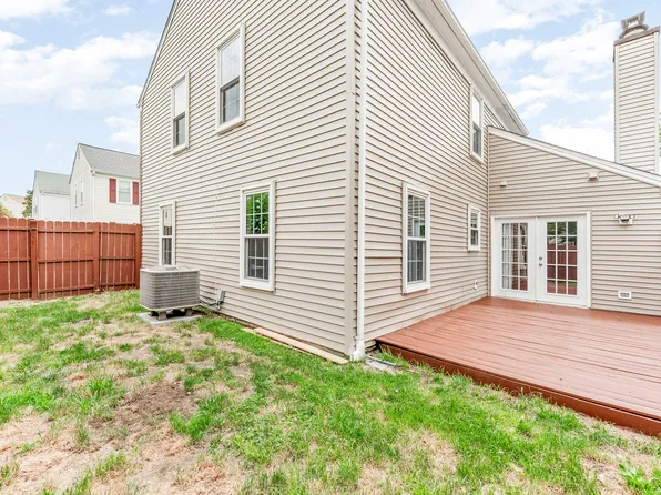 2460 Yarmouth Ln, Crofton, MD 21114