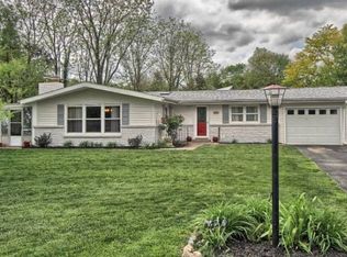 1470 Vesta Dr, Harrisburg, PA 17112