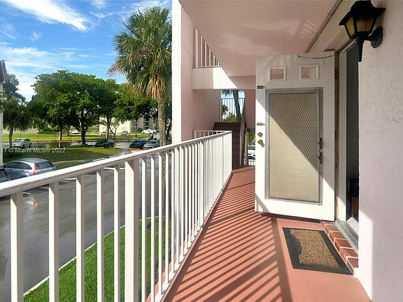 2nd image of 8000 S Lagos De Campo Blvd #A-201