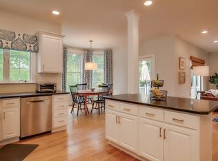 5 Lafayette Ln, Wenham, MA 01984