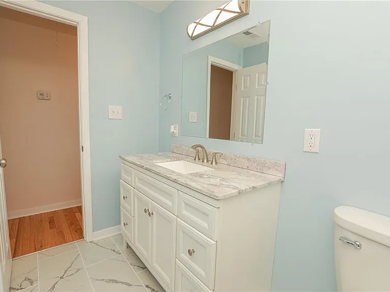 120 Lipscomb St — Photo 18