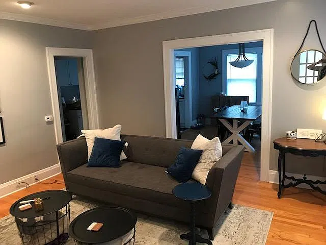 2641 Middle Rd — Photo 3
