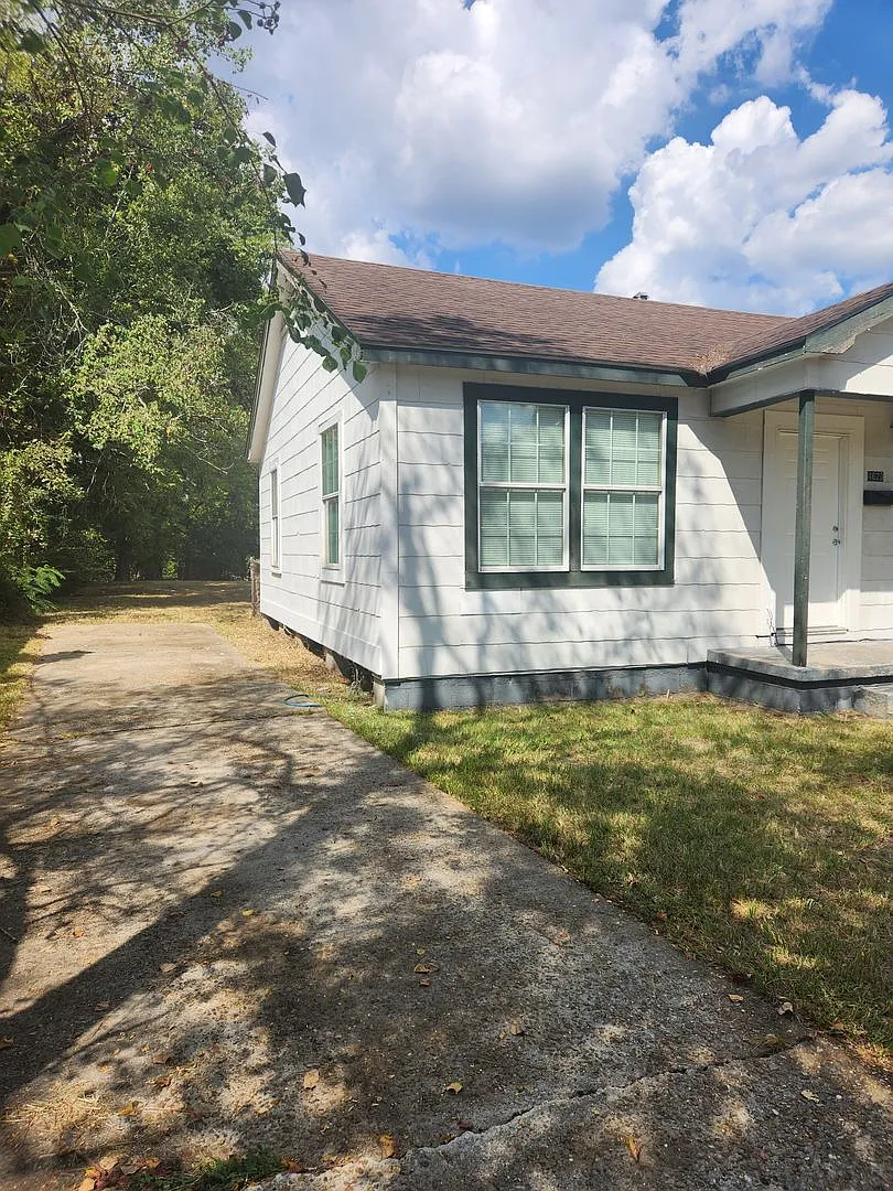 House for Rent — Photo 2