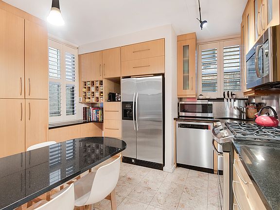 5th image of 434 E 52nd St #1BH