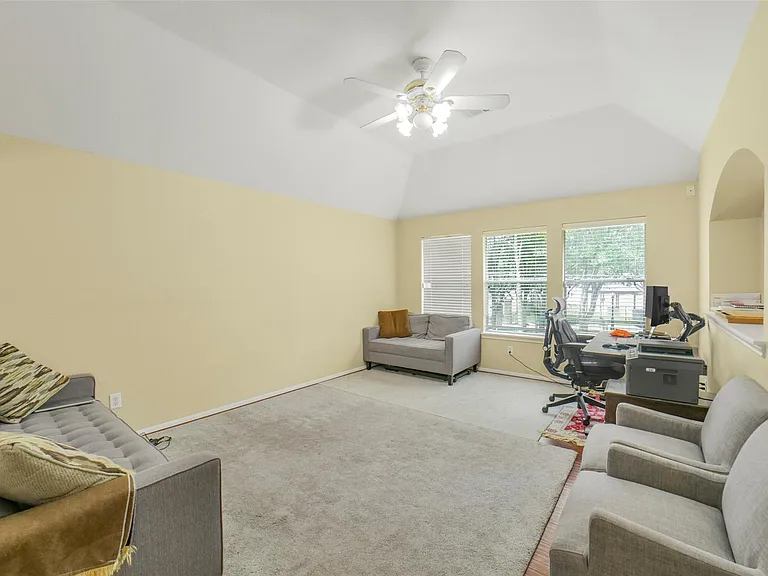 22554 Bristolwood Ct — Photo 33