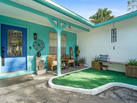 2nd image of 7523 Barry Rd