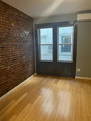 Rented by Alexander Bilu, LREB